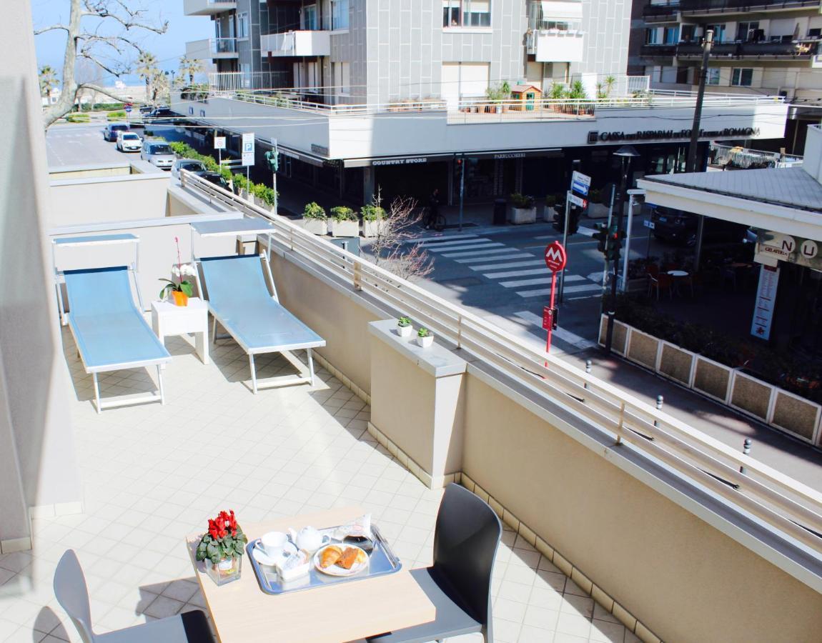 Hotel Fedora Rimini Exterior photo