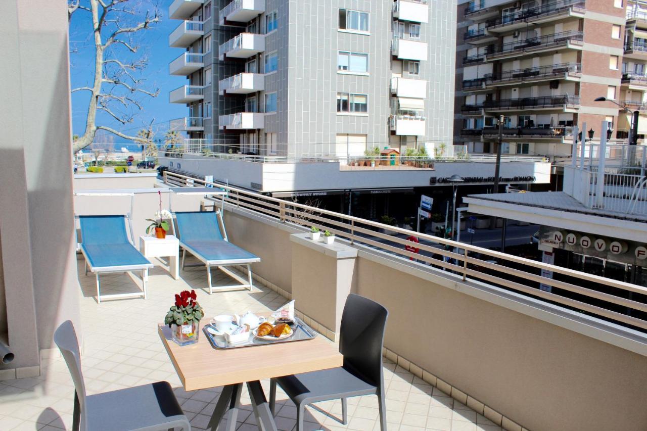 Hotel Fedora Rimini Exterior photo