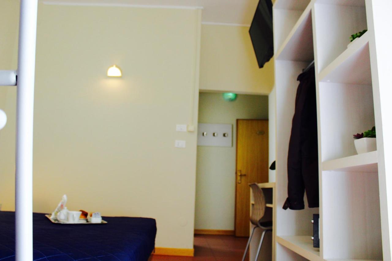 Hotel Fedora Rimini Exterior photo